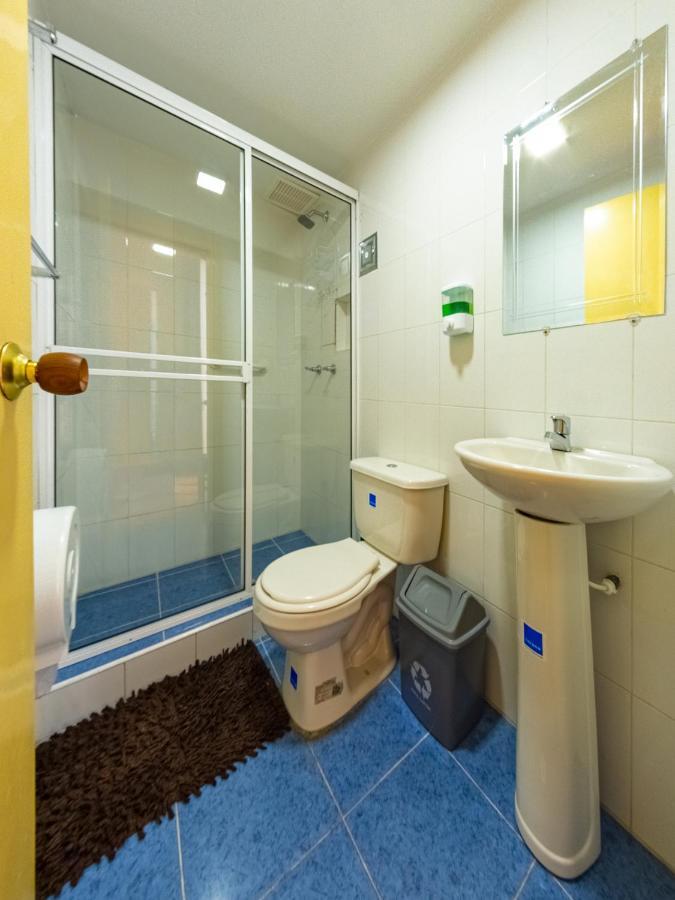 Hostal R10 Богота Экстерьер фото