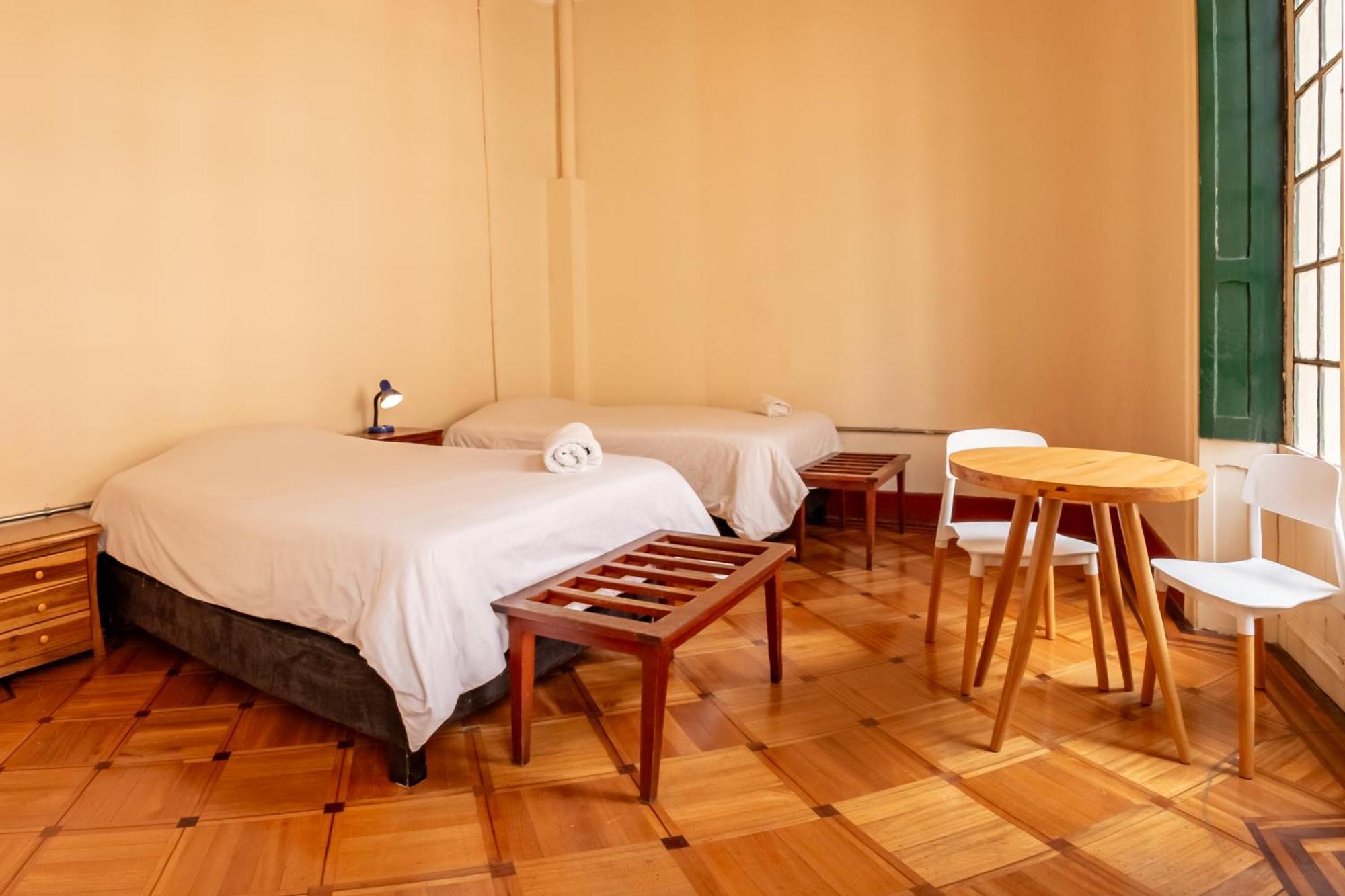 Hostal R10 Богота Экстерьер фото